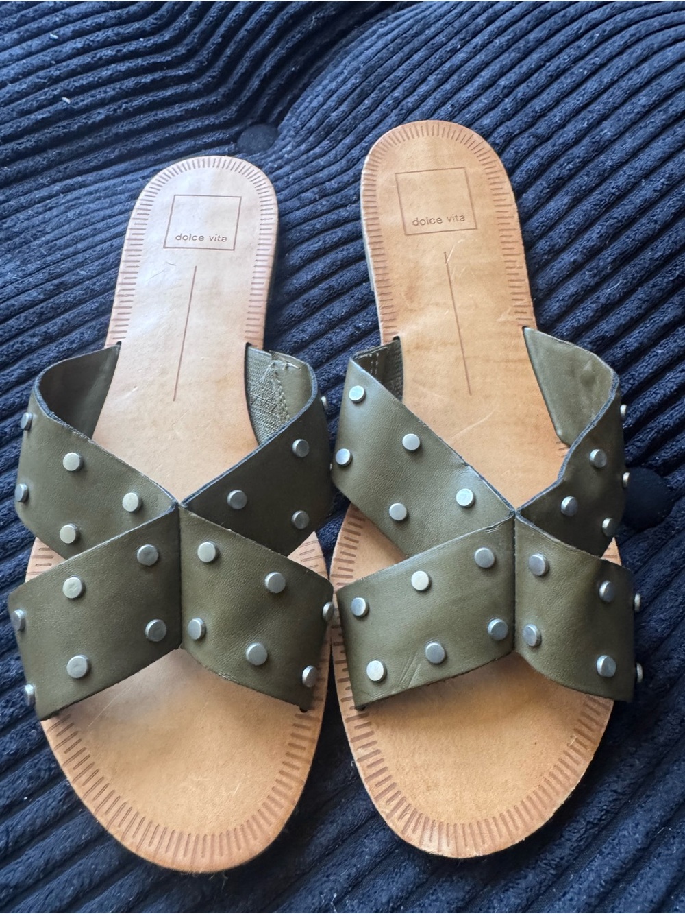 Dolce Vita Olive Studded Crisscross Slide Sandals size 9.5